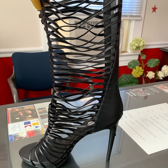 Ladies Heels - Picture 3 of 8